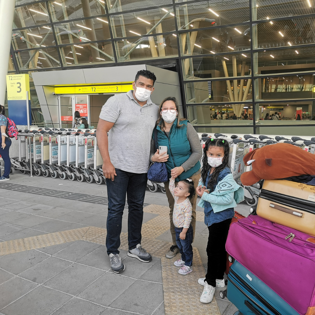 Traslado Aeropuerto VAN Privada (de 1 a 5 pasajeros)