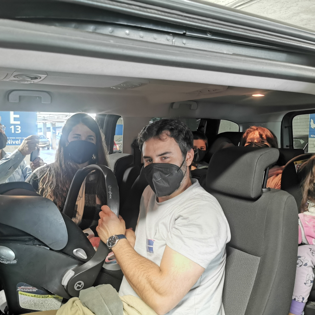 Traslado Aeropuerto VAN Privada (de 1 a 5 pasajeros)